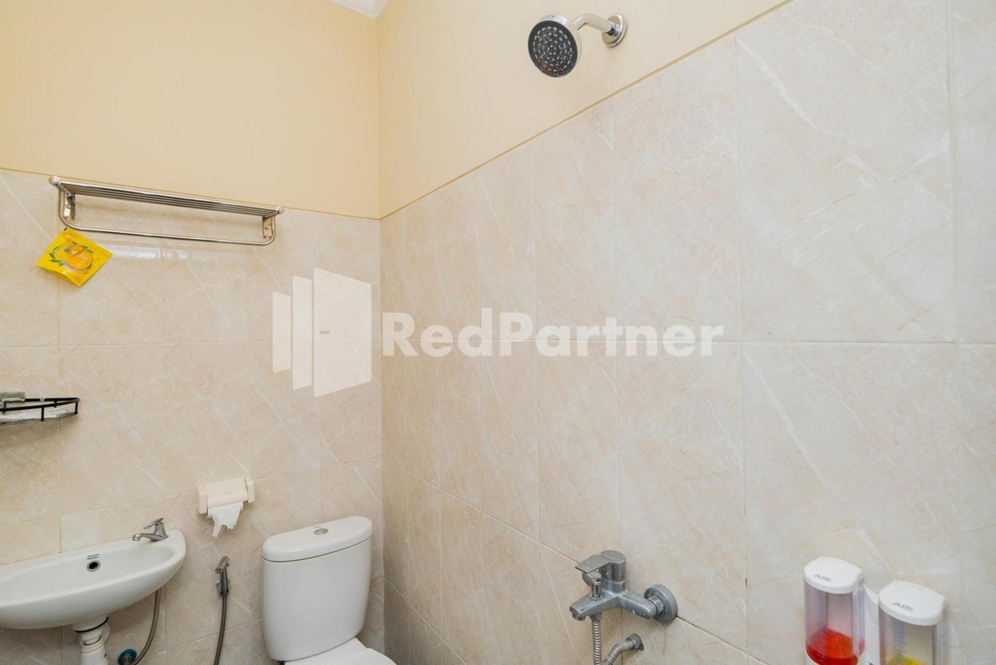 Swun Stay Inn At Sawahan Mitra Reddoorz Malang Eksteriør billede